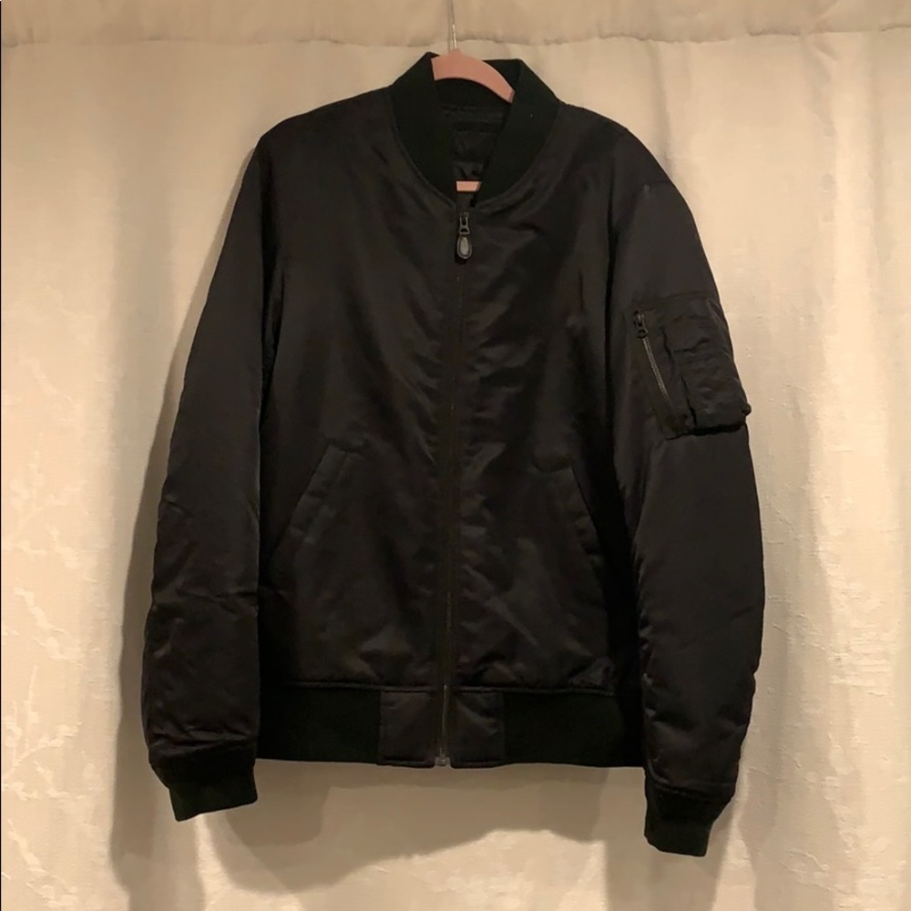 Black UNIQLO Men’s Bomber Jacket